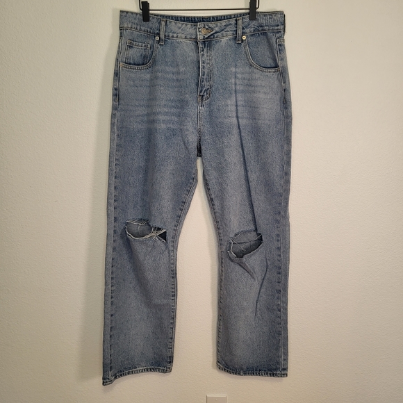 NWT Fashion Nova Bend The Rules Slouch Fit Distressed Jeans size 13 - Picture 1 of 6